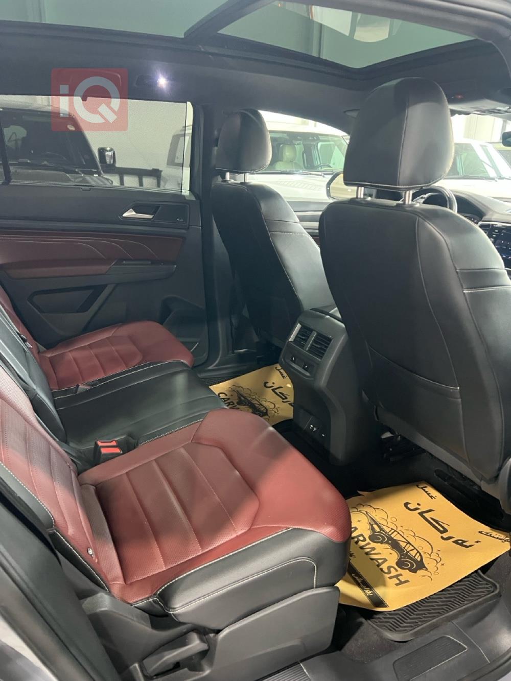 ڤۆڵکسواگن ئەتڵەس کرۆس سپۆرت